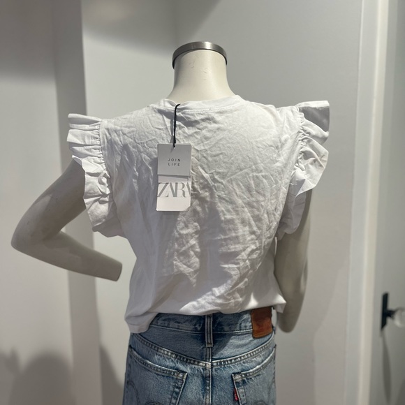 Ruffled Sleeved Tshirt - Picture 5 of 5